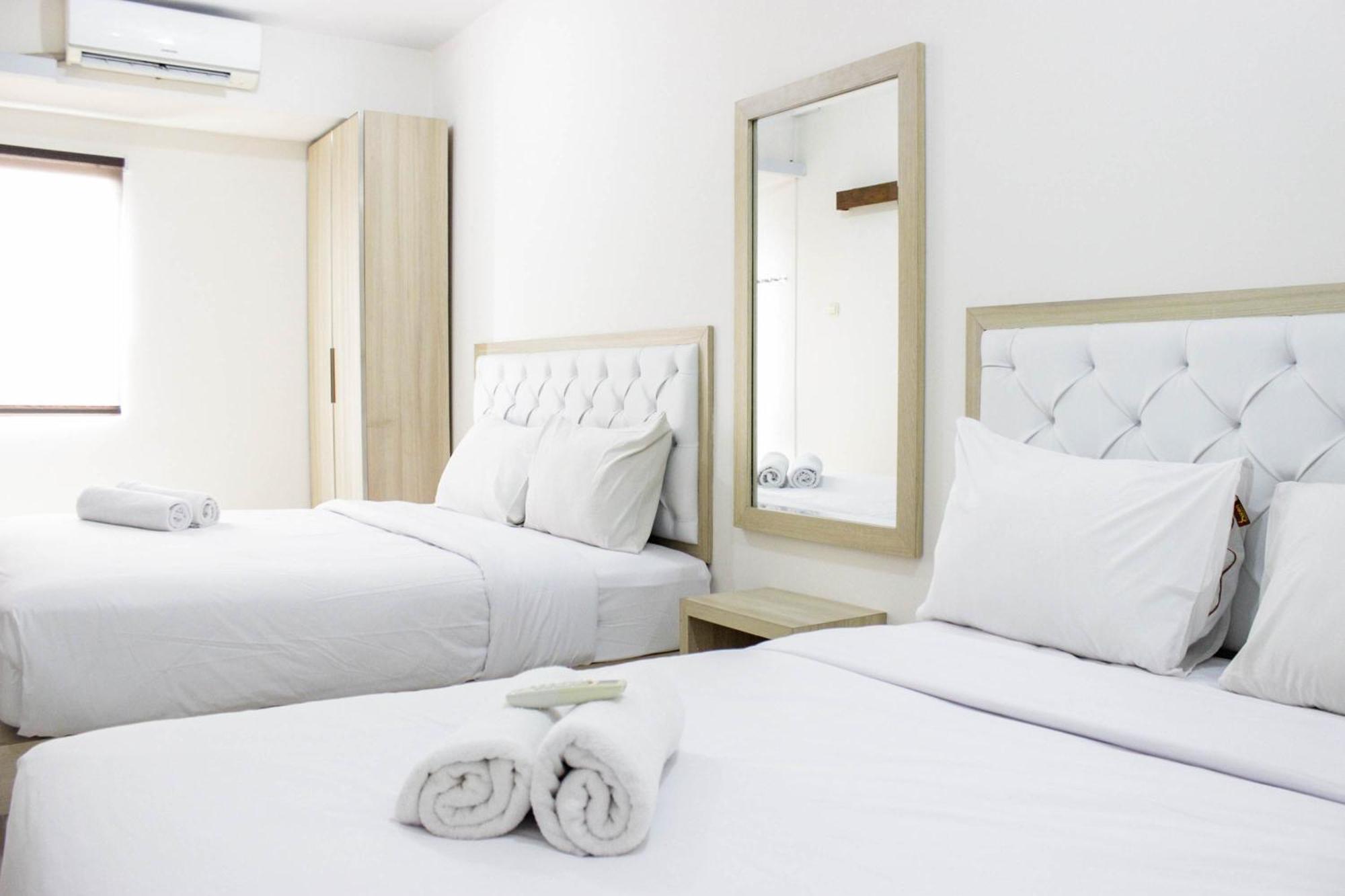 Spacious & Deluxe 2br Gateway Ahmad Yani Cicadas By Travelio Apartemen *
