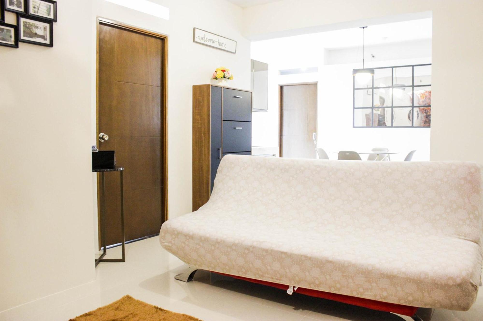 Apartemen Spacious & Deluxe 2br Gateway Ahmad Yani Cicadas By Travelio *